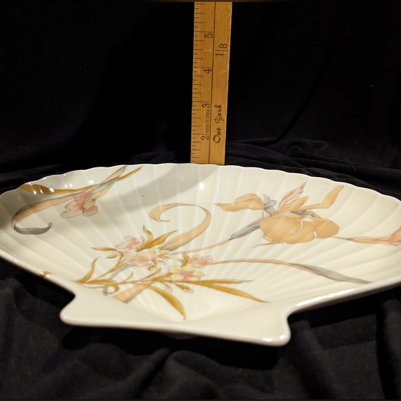 Vintage Toyo Japan Porcelain Shell Plate - Picture 3 of 5